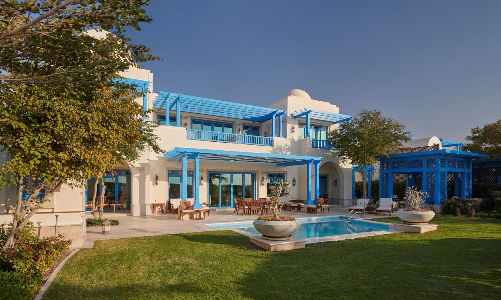 Hilton Salwa Beach Resort And Villas Abu Samra Exterior photo A villa in Jumeirah