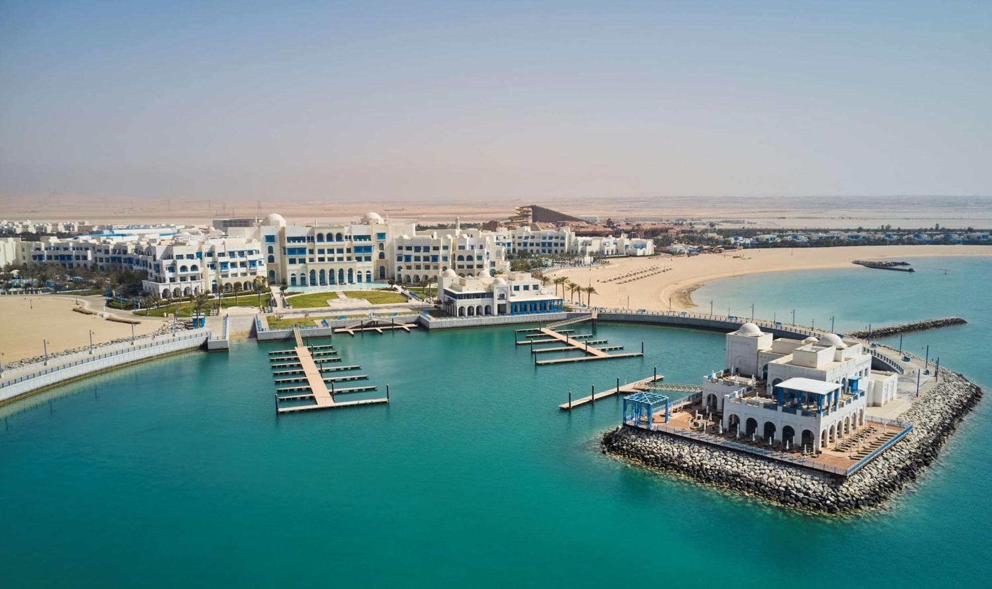 Hilton Salwa Beach Resort And Villas Abu Samra Exterior photo Aerial view of the resort